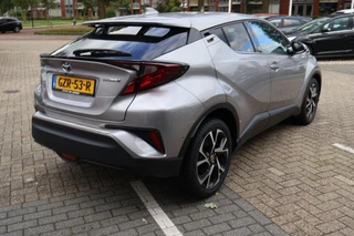 Toyota C-HR 1.8 Hybrid Business Plus ALL SEASONS STOEL/STUURVERW KEYLESS PARK-SENSOREN BLIND-SPOT LM-VELGEN DAB+ CAMERA / 4