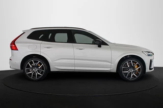 Volvo XC60 2.0 T8 Plug-in-hybrid AWD Polestar Engineered Bowers & Wilkins Panoramadak / 39