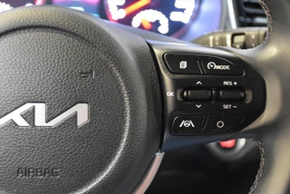 Kia Stonic 1.0 T-GDi 100pk DynamicPlusLine / 19