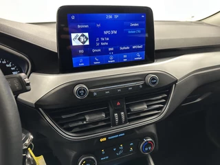 Ford Focus 1.0 EcoBoost Trend Edition Business CAMERA CARPLAY NAVI LM. / 28