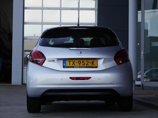 Peugeot 208 1.2 PureTech Allure 110 PK | Automaat | Climate Control | Navigatie | Cruise Control | Licht Metalen Velgen | Apple carplay/Android auto | AUX | USB | Dealer onderhouden / 5