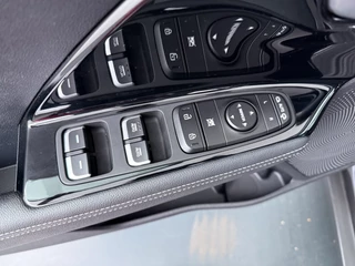 Kia Niro 1.6 GDi Hybrid DynamicPlusLine  - Stoel / Stuurwielverwarming - Climate Control - ACC - Trekhaak - Achteruitrijcamera - Fabrieksgarantie tot 02-2028 / 21