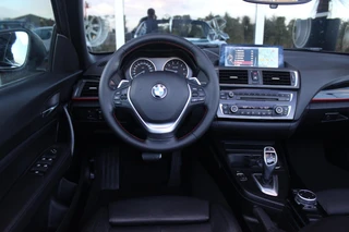 BMW 2-serie Cabrio 220i Sport | Origineel NL | Cruise control | Stoelverwarming | Xenon | Sportstoelen | HiFi audio | Navigatie Professional | Sportstuur | Chrome Line | Keyless entry / 4
