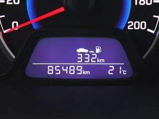 Hyundai i10 1.0i Comfort Bluetooth | All-seasons | Cruise control / 5