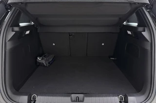Jeep Compass Altitude 74 kWh | DEMO | 8 Jaar Speciale Garantie | Navigatie | Adapt. Cruise control | Climate control | Stoel- en stuurverwarming | Keyless | Zwart dak | 19" Lichtmetalen velgen / 4