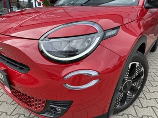 Fiat 600 1.2 Hybrid La Prima *ACC & Massage* / 35