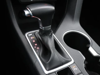 Kia Sportage 1.6 T-GDI Black Edition | LEDER | NAVI | TREKHAAK | STOELVERW | APLE CARPLAY | KEYLESS / 31