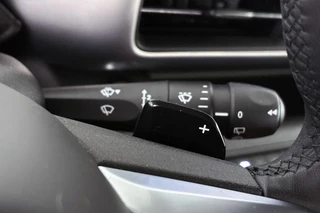 Jeep Avenger 1.2 e-Hybrid Summit Infotainment & Convenience Pack JBL Carplay / 33