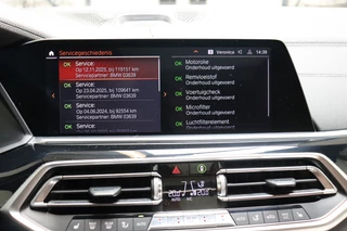 BMW X5 xDrive40i High Executive M Sport Pakket Automaat  / Live Cockpit Professional / Adaptive Air Suspension / Panoramadak Sky Lounge / Bowers & Wilkins / Active Steering / Comfortstoelen / Laserlight / Crafted Clarity / 22 Inch / Leder / M Sportremsysteem / 27
