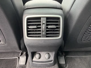 Kia Sportage 1.6 T-GDI GT-Line PlusLine I INCL. € 850,00 AFL.KOSTEN + BOVAG GARANTIE / 34