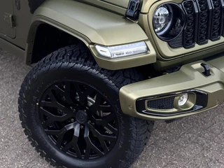 Jeep Wrangler Unlimited 4xe 380 Sahara | BRUTE | Lamborghini Verde Gea | BRASS | / 17