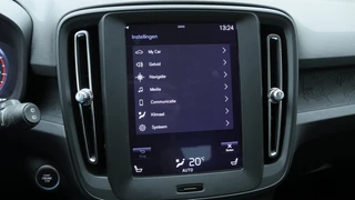 Volvo XC40 1.5 T3 Momentum Navigatie | Stoelverwarming | Trekhaak / 39