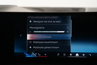 BMW X5 xDrive50e Launch Edition  Panoramadak Leder M-Sport Pro Trekhaak Head-Up / 23