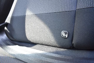 Citroën C3 PureTech 110 S&S Feel  | Navigatie | Airconditioning ECC | Apple Carplay & Android Auto | Parkeersensoren | . Isofix Bevestigingspunten | All Season Banden | Radio | USB | Zeer Compleet!!! / 23
