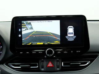 Hyundai i30 1.0 T-GDi MHEV Comfort Navigatie | Keyless | Camera / 32