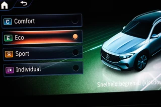 Mercedes-Benz EQB 250+ Electric Art 71 kWh | 7 PERSOONS | PANORAMADAK | DAB | APPLE | CAMERA / 43