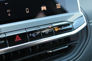 Jeep Compass 4xe 240 Plug-in Hybrid Electric Summit | Panoramadak | Leder | 360 | Stoelverwarming/ventilatie | BLIS / 31
