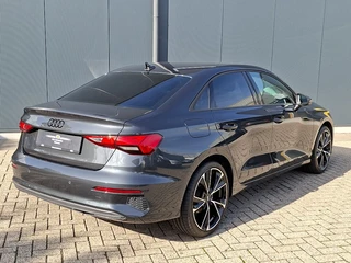 Audi A3 Limousine 30 TFSI AUTOMAAT * Carplay * Climate Control * Parkeersensoren * / 2