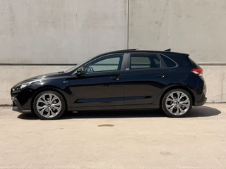 Hyundai i30 1.4 T-GDI N Line Pano Camera CarPlay 18'' LED Keyless / 6