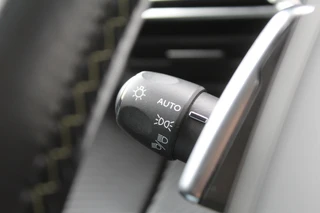 Peugeot 208 1.2 PureTech 131PK GT-Line  | Panoramadak | 3D Cockpit | BLIS | Navigatie / 15