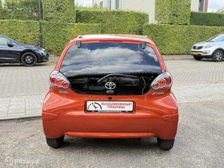 Toyota Aygo 1.0 VVT-i Comfort Orange AIRCO 5DRS TOERENTELLER / 5