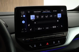 Volkswagen ID.4 First 204pk 77 kWh SOH 91% Leder Stoelverwarming Camera Navigatie / 35