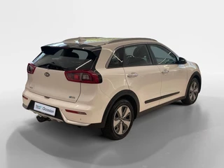 Kia Niro 1.6 GDi Hybrid DynamicLine | Climate Control | Cruise Control | Camera | Navigatie | Bluetooth | / 7
