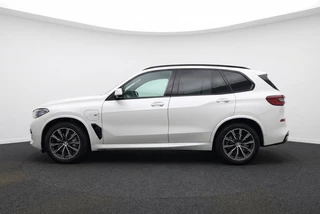 BMW X5 xDrive50e M Sport Pano l Trekhaak l HUD l 360° l Harman Kardon | Innovation | / 4