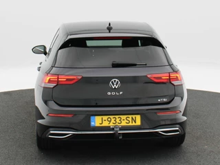 Volkswagen Golf 1.5 eTSi 150 Pk Automaat Style | Adaptive Cruise | Climatronic | Camera | CarPlay | Navigatie | 17 Inch / 7