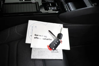 Citroen C4 1.2 Puretech Feel Pack | COLOR GLOSSY BLACK PACK | HALF LEDER | STOELVERWARMING | DAB | CAMERA / 48