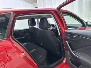 Skoda Scala 1.0 TSI 116pk DSG Business Edition Stoelverwarming LED Parkeersensoren Navigatie / 18