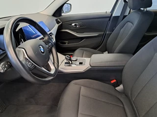 BMW 3 Serie 318i Executive  Navigatie Clima Cruise PDC LM 157 PK! 24 Maanden garantie* (Vraag naar de voorwaarden) / 9