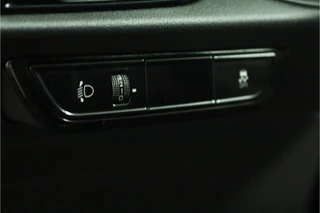 Kia Niro EV Edition Advanced 64.8 kWh - Stoel-/Stuurverwarming - Apple Carplay/Android Auto - Adaptieve Cruise Control - Fabrieksgarantie t/m 2031 / 22