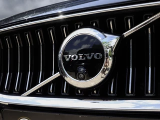 Volvo V60 T6 AWD Ultra Bright / 25