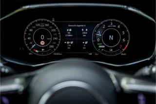 Jaguar F-PACE 2.0 P400e PHEV R-Dynamic Black  Panorama Adaptive Cruise ACC / 22