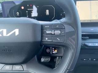 Kia EV9 GT-Line AWD 99.8 kWh | Demo | Stoelverwarming + ventilatie v + a| Navigatie | Schuifdak | Head up display / 18