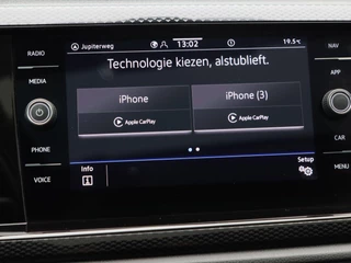 Volkswagen Taigo 1.0 TSi 110 Pk Automaat Life Business | Panorama dak | Adaptive cruise | Stoelverwarming | Trekhaak | CarPlay | 17 Inch | 86.564 Km !! / 27