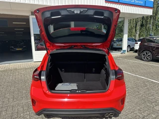 Ford Focus 1.0 EcoBoost Hybrid ST Line X  | Adapt. Cruise | Apple/Android | Stuur- en stoelverwarming | Keyless | PDC v+a incl. camera / 12