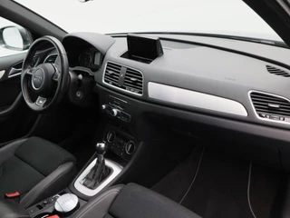 Audi Q3 1.4 TFSi 150 Pk Automaat S-Line | Trekhaak | Half Leer | Cruise Control | Camera | Climatronic | Navigatie | 18 Inch / 39