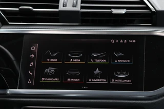 Audi Q3 45 TFSI Hybrid Edition Camera Trekhaak App-connect Stoelverwarming / 27