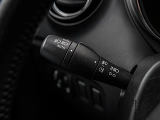 Renault Captur 1.2 TCe Dynamique | Automaat | Navi | Camera | Keyless | Climate control | Trekhaak / 29