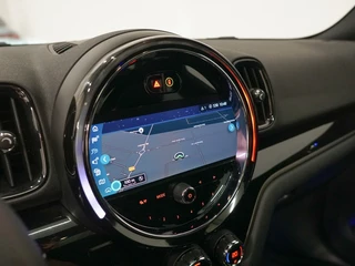 MINI Countryman 1.5 Cooper S E ALL4 Panoramadak | Harman Kardon | ACC | Head Up / 14