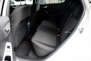 Ford Fiesta 1.0 EcoBoost Hybrid ST-Line|WINTERPACK|KEYLESS|CLIMATE|CARPLAY|PDC|PARK ASSIST / 7