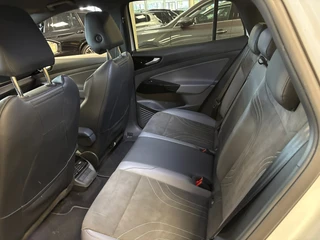 Volkswagen ID.5 Pro 77 kWh / Soh 95,2 / warmtepomp / trekhaak / head up / memory / carplay / 29