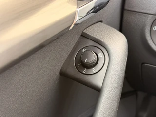 Skoda Octavia Combi 1.8 TSI 4x4 DSG Pano Trekhaak CarPlay Elektrische achterklep / 19