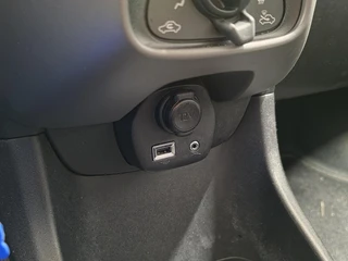 Peugeot 108 1.0 e-VTi Active / 22