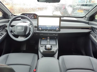 Toyota bZ4X EXECUTIVE 73KWH NIEUW MODEL 2026! WARMTEPOMP STOELVERW/KOELING INFRAROOD STUURVERW JBL-AUDIO LEDER EL-STOEL BLIND-SPOT NAVI CLIMA PARK-SENSOREN / 8