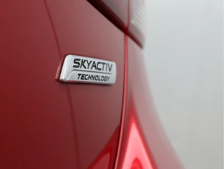 Mazda 2 1.5 Skyactiv-G Skylease GT  | BOVAG-garantie | Trekhaak | Camera | All-seasons / 16