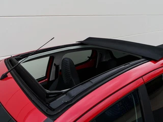 Peugeot 108 1.0 e-VTi Allure 5drs. TOP! | Open dak | Camera | Slechts 10.541km / 9
