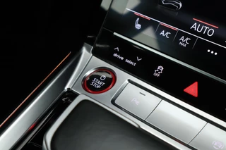 Audi e-tron Sportback S quattro 503pk 95 kWh SOH 93% Panoramadak Trekhaak Leder Matrix LED B&O Memory Keyless Navigatie / 7